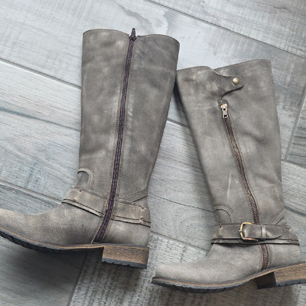 Stylish Gray Knee-High Boots